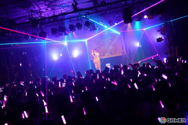 「学マス DEBUT LIVE 初 TOUR -初恋公演-」梅田クラブクアトロ公演レポート！麻央、清夏の新ソロ曲やハロウィンイベント楽曲「仮装狂騒曲」も披露の画像47
