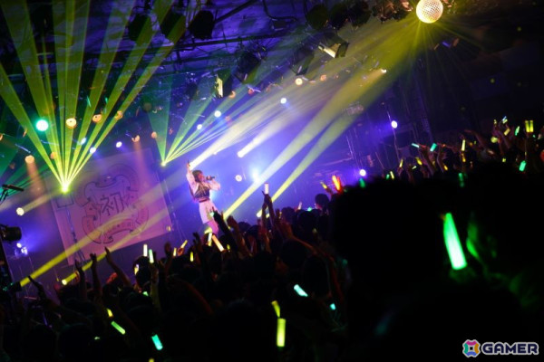 「学マス DEBUT LIVE 初 TOUR -初恋公演-」梅田クラブクアトロ公演レポート！麻央、清夏の新ソロ曲やハロウィンイベント楽曲「仮装狂騒曲」も披露の画像50