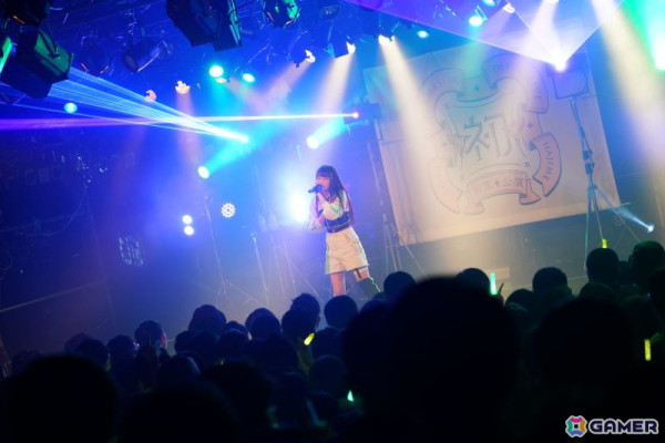 「学マス DEBUT LIVE 初 TOUR -初恋公演-」梅田クラブクアトロ公演レポート！麻央、清夏の新ソロ曲やハロウィンイベント楽曲「仮装狂騒曲」も披露の画像56