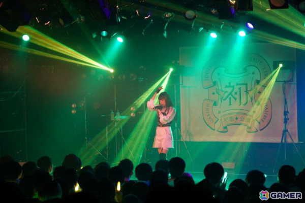 「学マス DEBUT LIVE 初 TOUR -初恋公演-」梅田クラブクアトロ公演レポート！麻央、清夏の新ソロ曲やハロウィンイベント楽曲「仮装狂騒曲」も披露の画像57