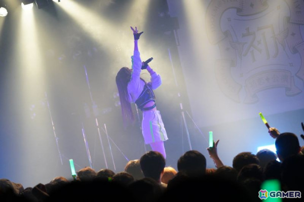 「学マス DEBUT LIVE 初 TOUR -初恋公演-」梅田クラブクアトロ公演レポート！麻央、清夏の新ソロ曲やハロウィンイベント楽曲「仮装狂騒曲」も披露の画像58