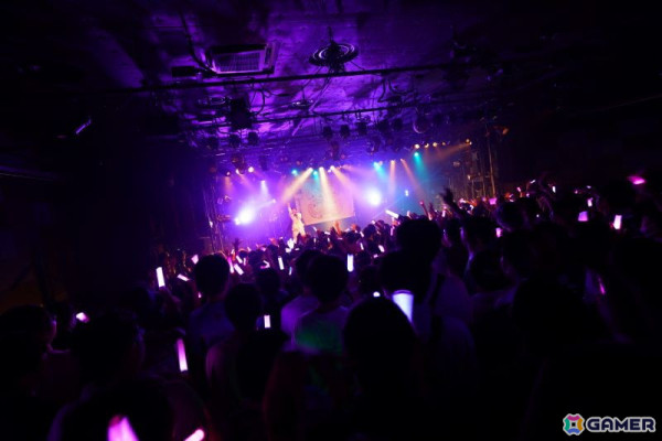 「学マス DEBUT LIVE 初 TOUR -初恋公演-」梅田クラブクアトロ公演レポート！麻央、清夏の新ソロ曲やハロウィンイベント楽曲「仮装狂騒曲」も披露の画像62