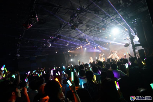 「学マス DEBUT LIVE 初 TOUR -初恋公演-」梅田クラブクアトロ公演レポート！麻央、清夏の新ソロ曲やハロウィンイベント楽曲「仮装狂騒曲」も披露の画像73