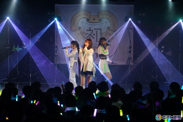 「学マス DEBUT LIVE 初 TOUR -初恋公演-」梅田クラブクアトロ公演レポート！麻央、清夏の新ソロ曲やハロウィンイベント楽曲「仮装狂騒曲」も披露の画像74
