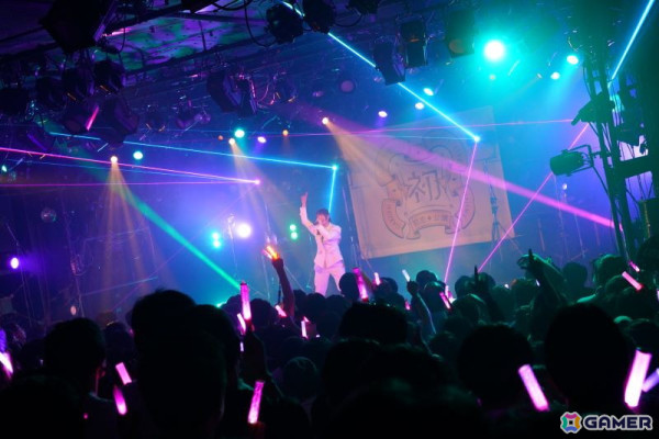 「学マス DEBUT LIVE 初 TOUR -初恋公演-」梅田クラブクアトロ公演レポート！麻央、清夏の新ソロ曲やハロウィンイベント楽曲「仮装狂騒曲」も披露の画像8