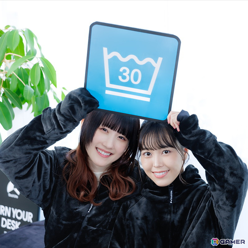 ゲーミング着る毛布「ダメ着」のセパレートタイプ「ダメ着4SG HFD-4SG25」が登場！スマホゲーマーに特化した型破りモデルの画像13