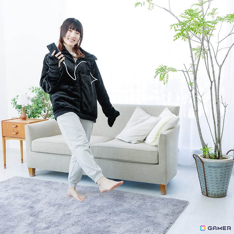 ゲーミング着る毛布「ダメ着」のセパレートタイプ「ダメ着4SG HFD-4SG25」が登場！スマホゲーマーに特化した型破りモデルの画像6
