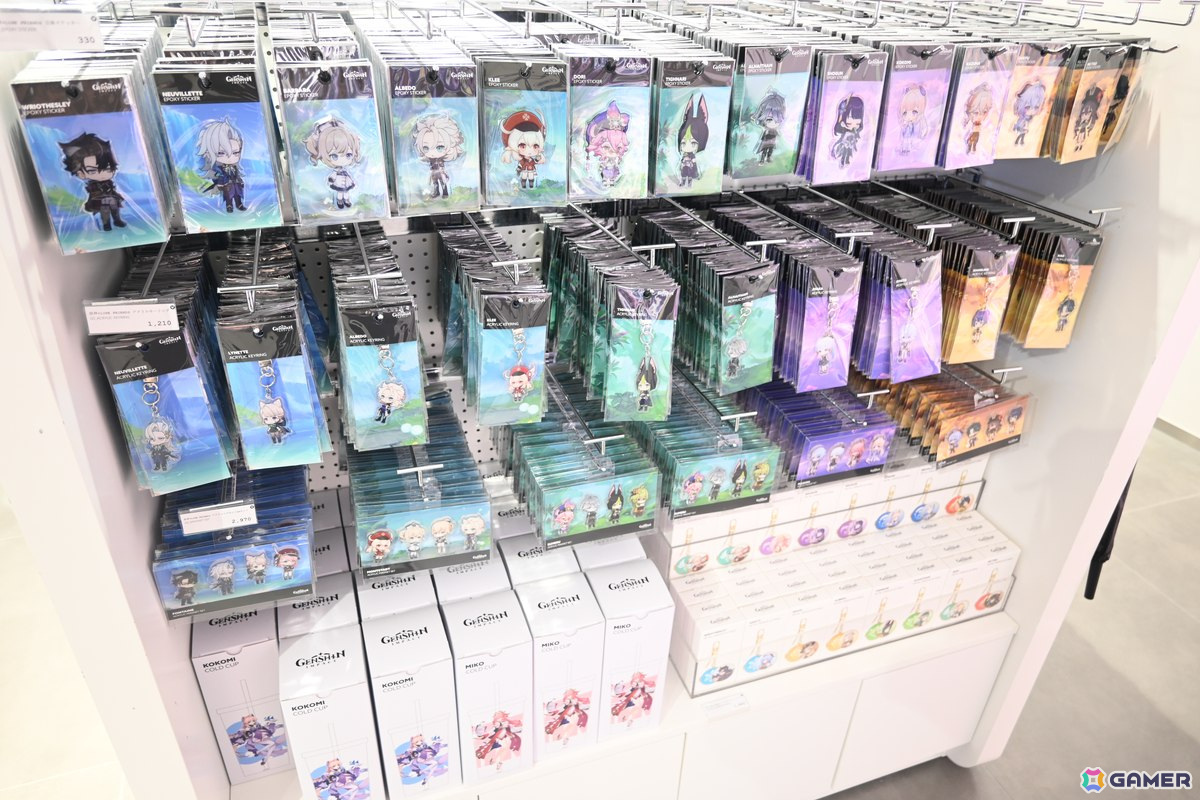 「原神minini POP-UP」内覧会レポート：雷電将軍たちがふわふわのちっちゃい体に！？3面の巨大なスクリーンと迫力のサウンドで見られるムービーも要チェックの画像24