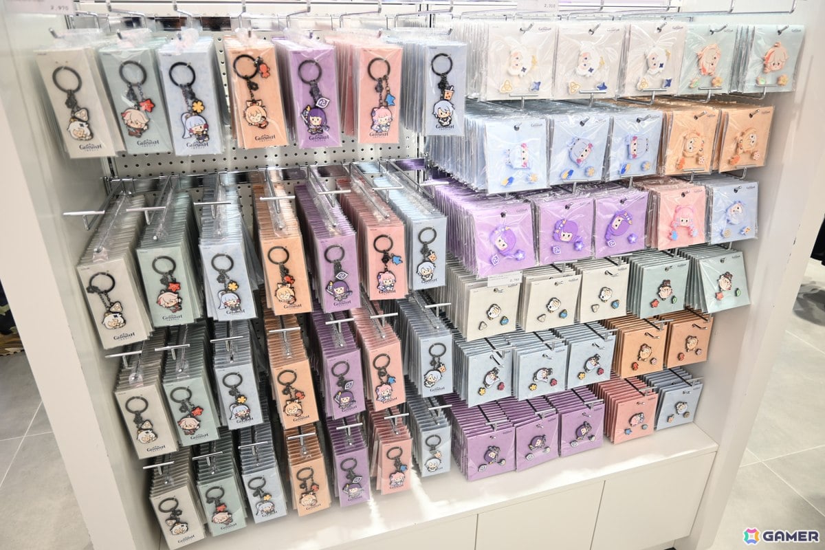 「原神minini POP-UP」内覧会レポート：雷電将軍たちがふわふわのちっちゃい体に！？3面の巨大なスクリーンと迫力のサウンドで見られるムービーも要チェックの画像25