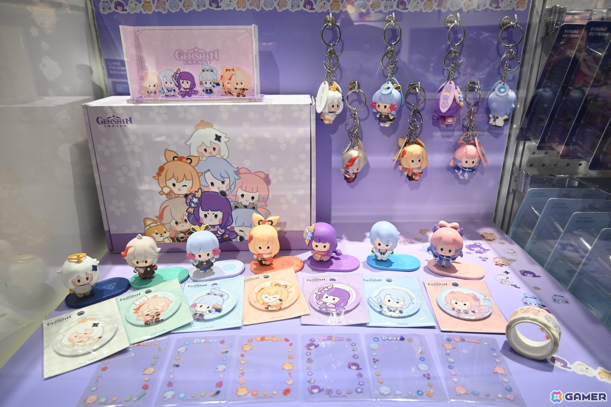 「原神minini POP-UP」内覧会レポート：雷電将軍たちがふわふわのちっちゃい体に！？3面の巨大なスクリーンと迫力のサウンドで見られるムービーも要チェックの画像31