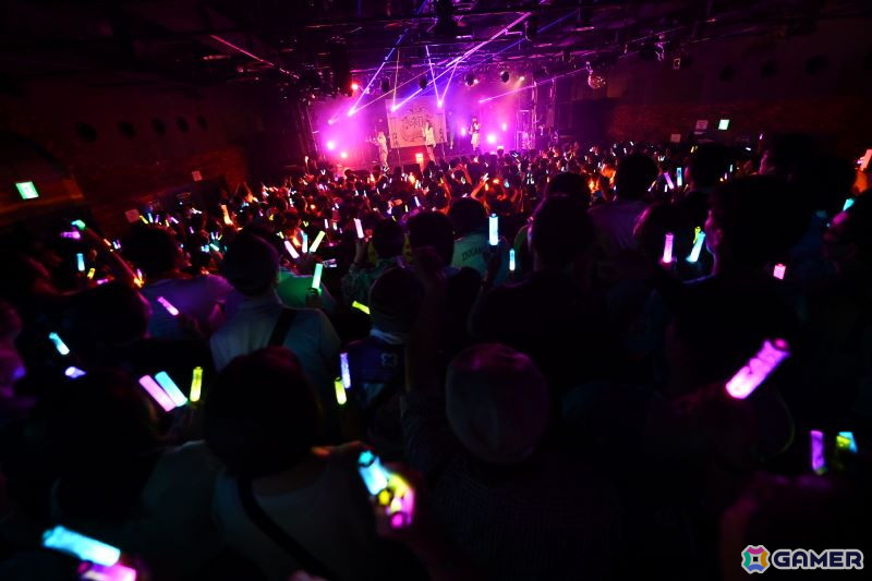 「学マス DEBUT LIVE 初 TOUR -初恋公演-」広島クラブクアトロ公演レポート！広の新たなソロ曲「コンテンポラリのダンス」がお披露目の画像