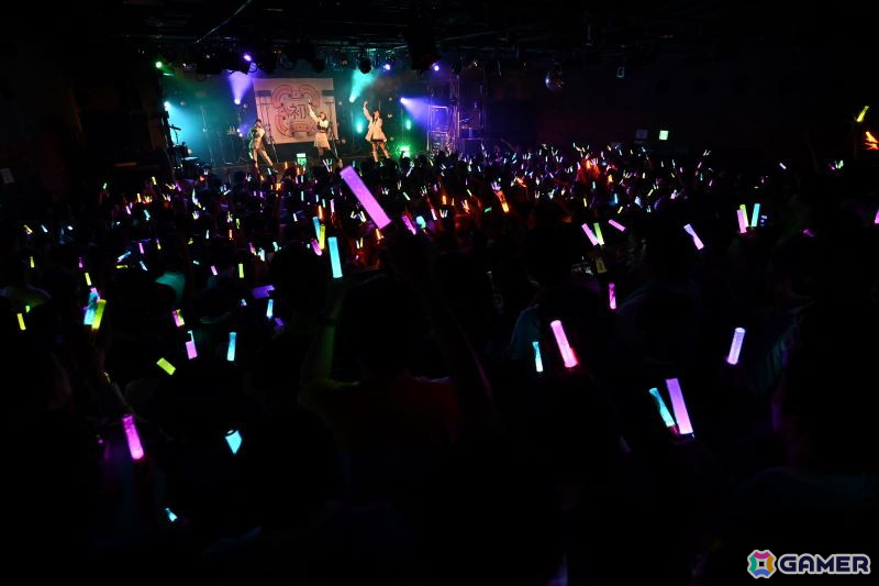 「学マス DEBUT LIVE 初 TOUR -初恋公演-」広島クラブクアトロ公演レポート！広の新たなソロ曲「コンテンポラリのダンス」がお披露目の画像