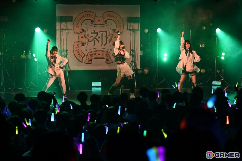 「学マス DEBUT LIVE 初 TOUR -初恋公演-」広島クラブクアトロ公演レポート！広の新たなソロ曲「コンテンポラリのダンス」がお披露目の画像