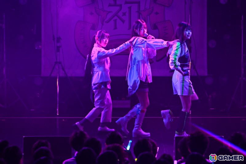 「学マス DEBUT LIVE 初 TOUR -初恋公演-」広島クラブクアトロ公演レポート！広の新たなソロ曲「コンテンポラリのダンス」がお披露目の画像