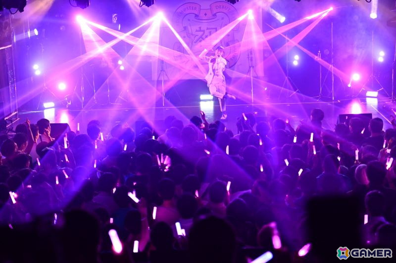 「学マス DEBUT LIVE 初 TOUR -初恋公演-」広島クラブクアトロ公演レポート！広の新たなソロ曲「コンテンポラリのダンス」がお披露目の画像