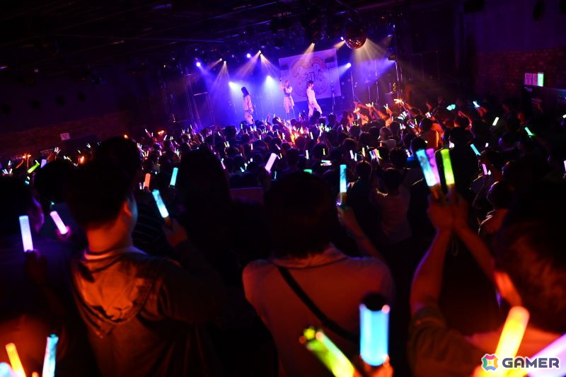 「学マス DEBUT LIVE 初 TOUR -初恋公演-」広島クラブクアトロ公演レポート！広の新たなソロ曲「コンテンポラリのダンス」がお披露目の画像