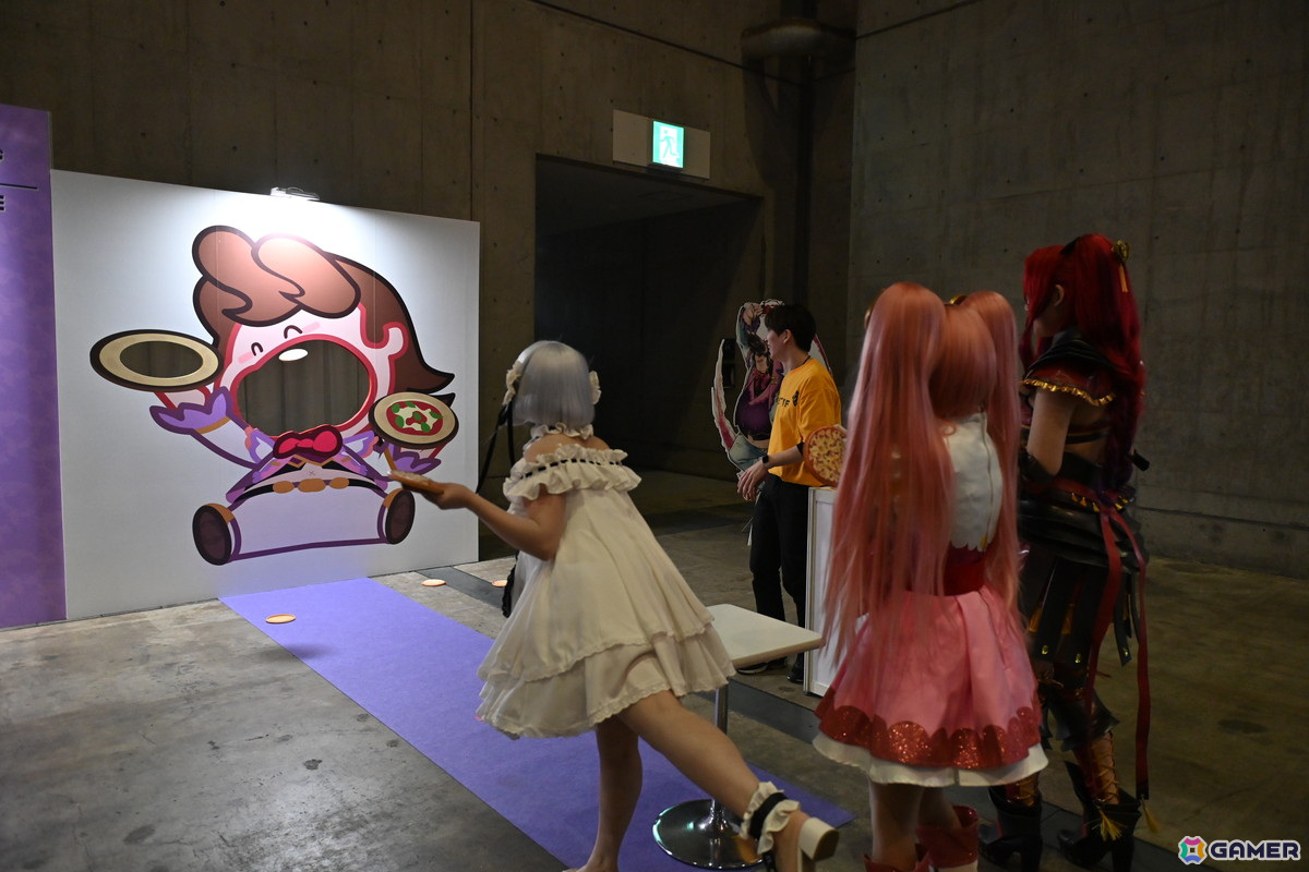 「#コンパス」の8周年記念オフラインイベントにアニメ「#コンパス2.0」より小野大輔さん、内田雄馬さん、難波日登志氏が登壇の画像