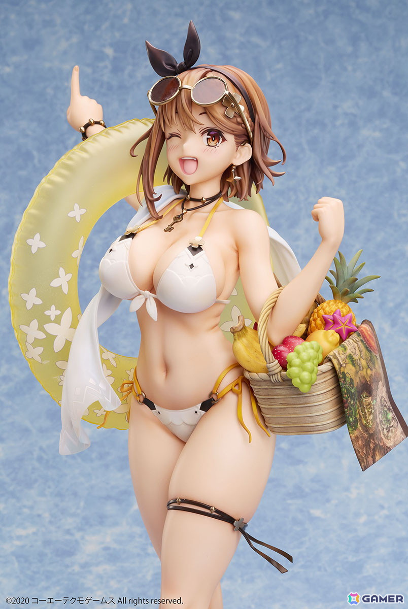 「ライザのアトリエ2」日焼けした肌と抜群のプロボーションを再現したライザ 水着Ver. 1/4スケールフィギュアのデコマスがSHIBUYA TSUTAYAにて展示中！の画像4
