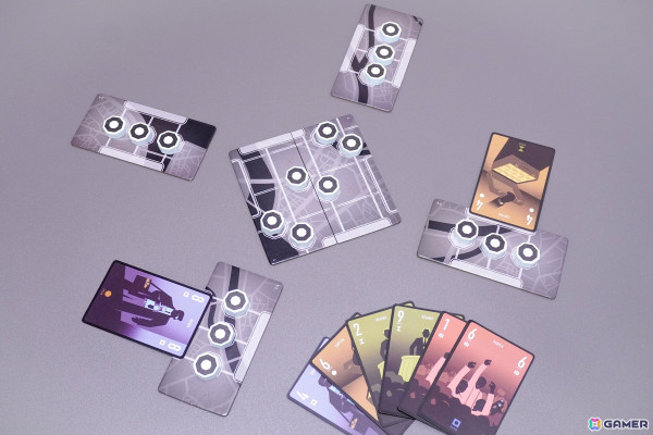 1対1の勝負を勝ち抜き影の支配者を目指すカードゲーム「FIXER」が11月22日に発売！時にはわざと負けることも重要になる奥深いゲーム性が魅力の画像2