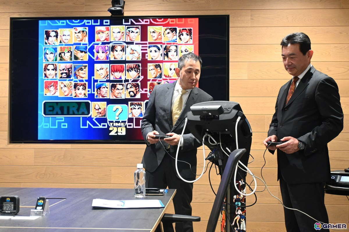 タニタとSNKがコラボし「KOF '98」をプレイできる体組成計などを発売！体験取材会では草薙京や不知火舞たちの推定体組成も明らかにの画像7