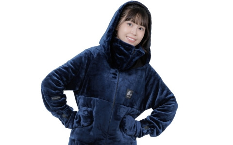 「ゲーミング着る毛布 ダメ着」本格シーズン開幕！数量限定色のブルーネイビーも追加され、ラインナップの幅が拡張