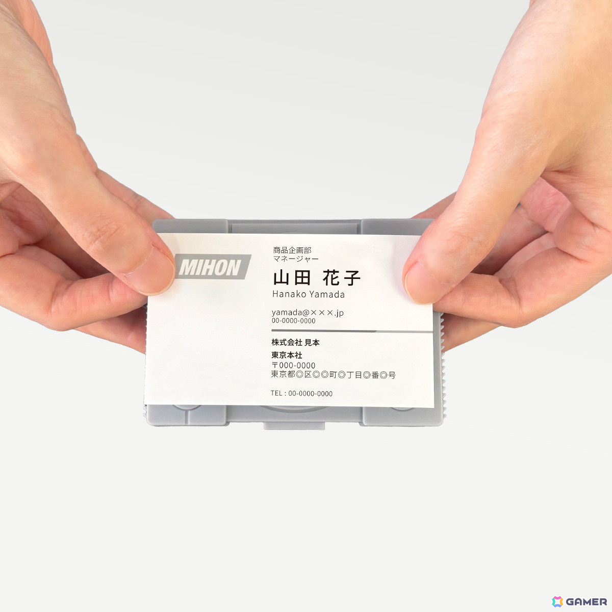 ケースは名刺入れとしても使用できます