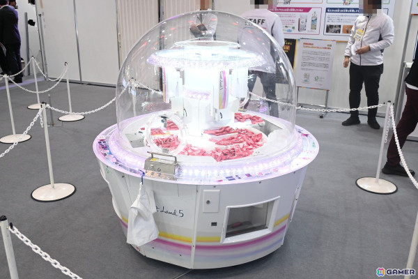 「アミューズメント エキスポ 2024」フォトレポート!「アイドルマスター TOURS」キャラパネルや衣装&資料展示、初公開の「鬼武者VR Shadow Team」にも注目の画像