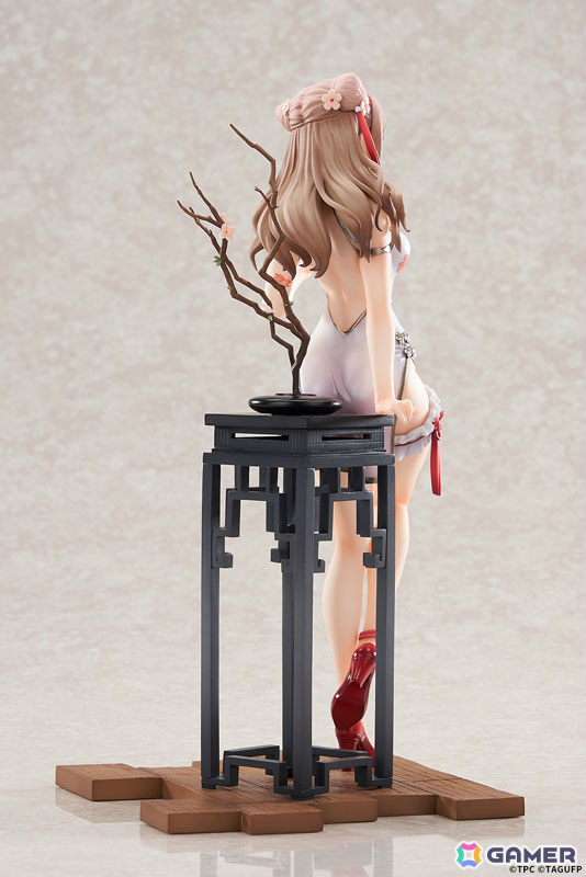 「グリッドマン ユニバース」六花と夢芽がエレガントなチャイナドレス姿でフィギュア化!特典としてアクスタも付属の画像