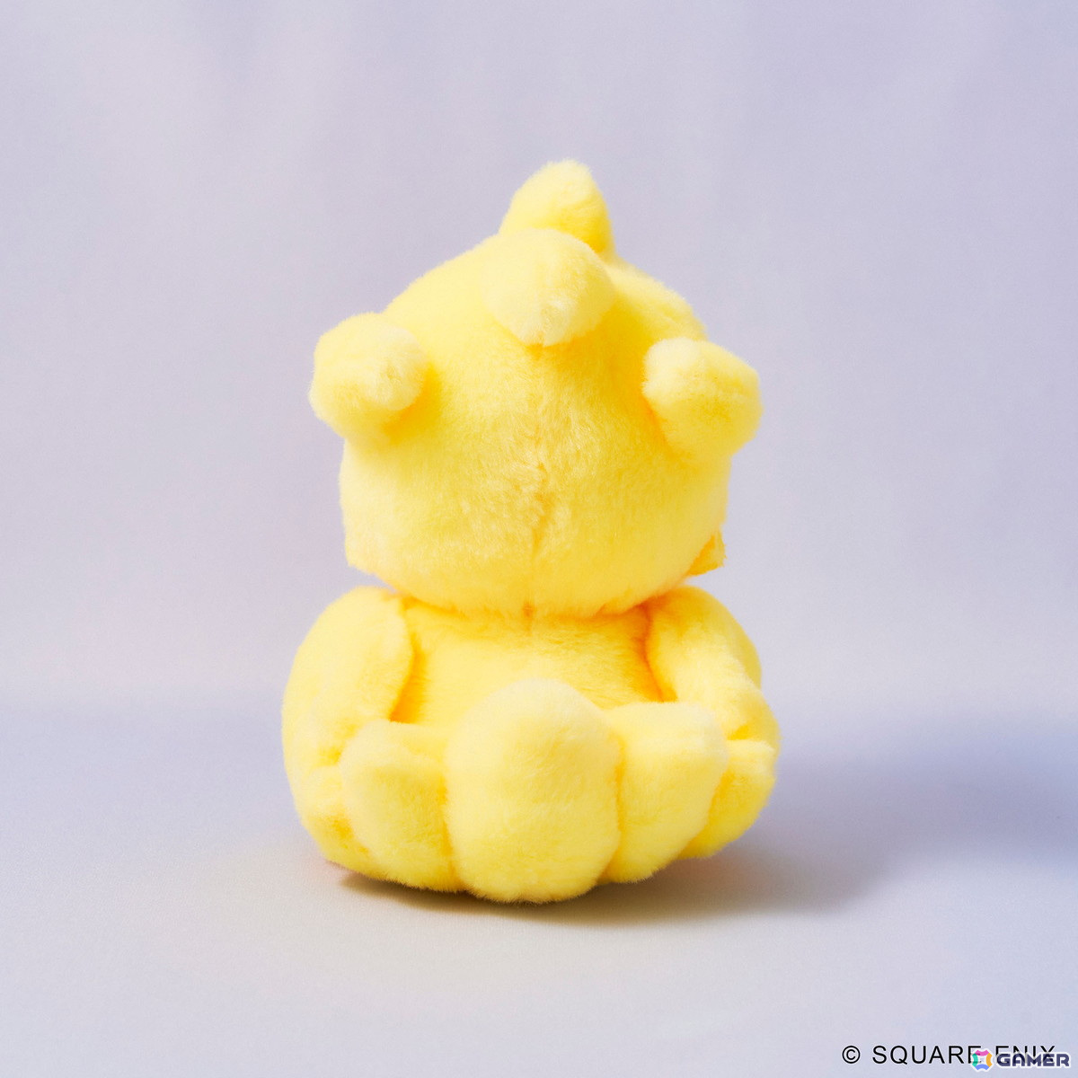 「ファイナルファンタジー」シリーズよりチョコボとモーグリのフラッフィーぬいぐるみが発売決定！少し毛足が長く、ふわふわ・もちもちな手触りにの画像6