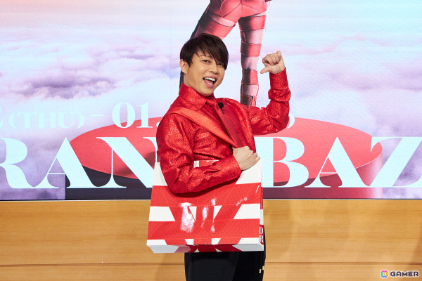西川貴教さんが登壇したパルコグランバザールとのコラボ発表会レポートが公開！HOT LIMITスーツを着用したマネキンの除幕式やオリジナルゲームのプレイもの画像9