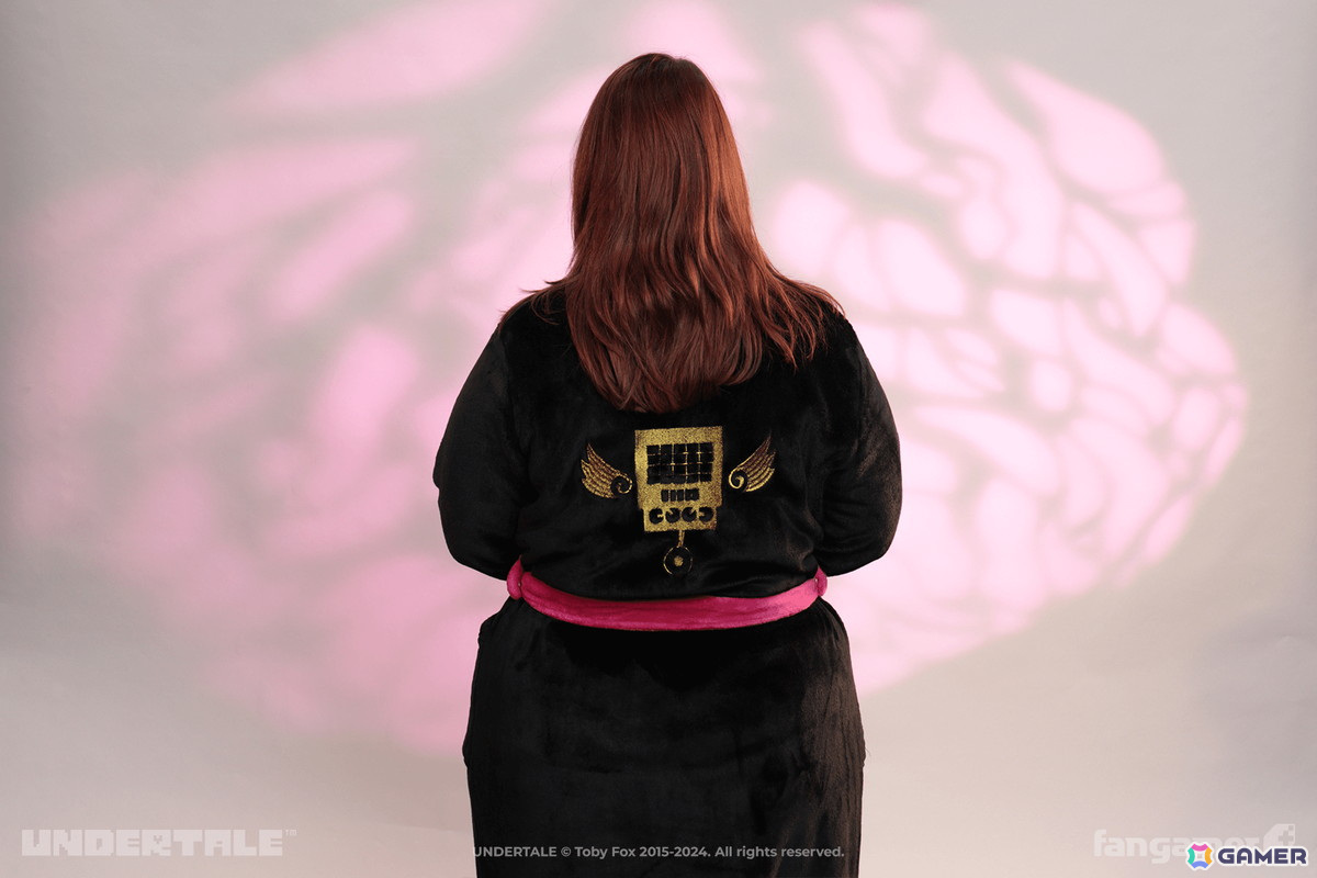 「UNDERTALE」＆「DELTARUNE」とコラボしたバスローブ、半袖シャツ、ぬいぐるみ、シャツが登場！「2025年新春初売祭」もの画像5