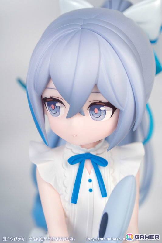 「崩壊3rd」ブローニャがちび律者バージョンで立体化！ウサギのぬいぐるみをそっと抱きかかえる様子が愛らしい逸品の画像8