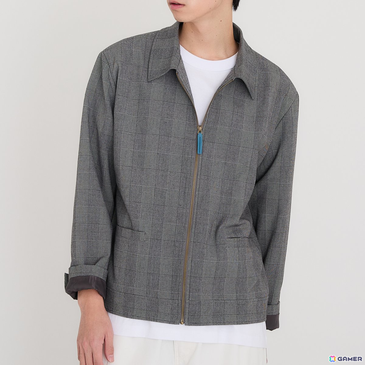 「学マス」咲季、手毬、ことねのアパレルアイテムがSuperGroupiesより登場！制服や私服姿をオマージュしたアウター、初での衣装をイメージしたボディバッグもの画像26