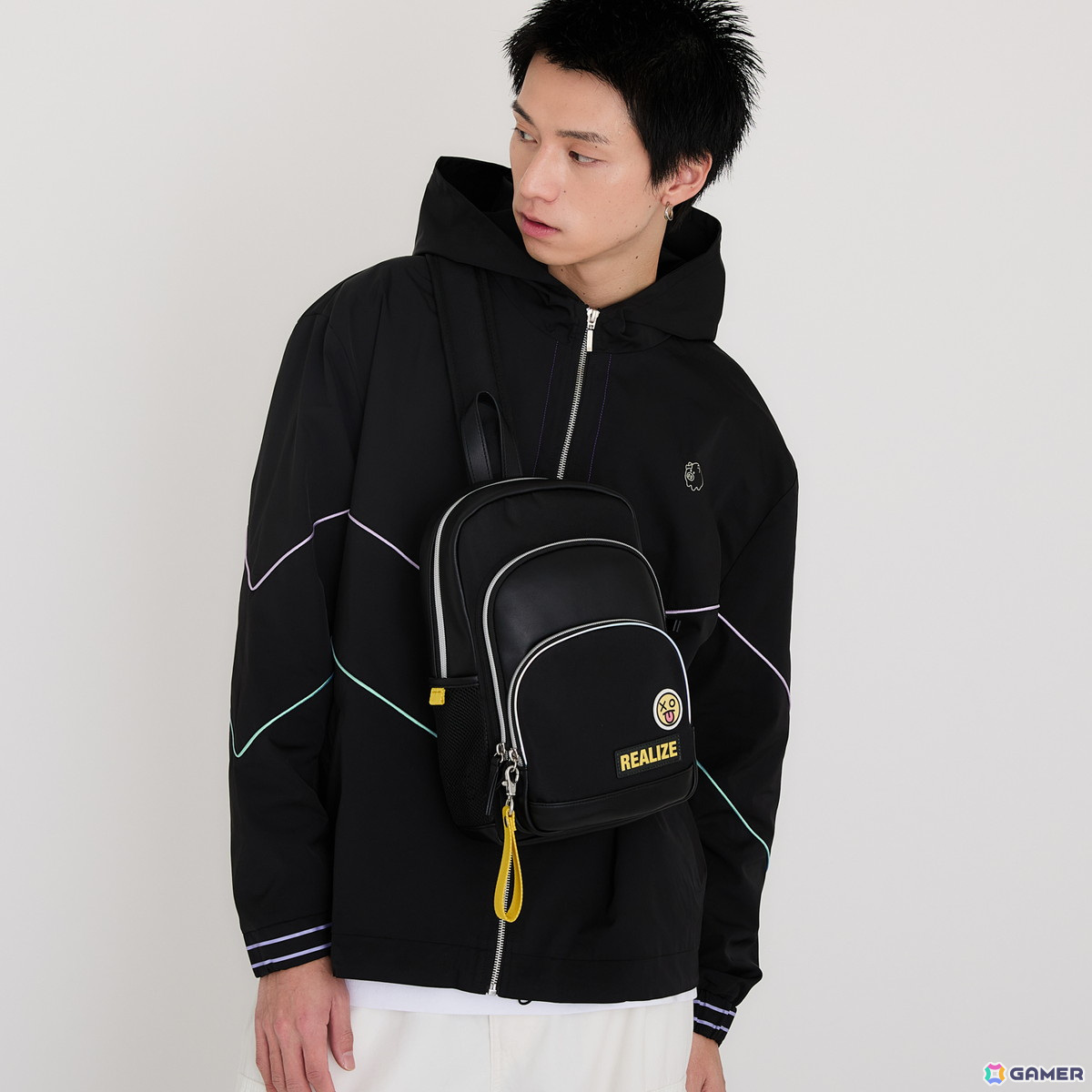 「学マス」咲季、手毬、ことねのアパレルアイテムがSuperGroupiesより登場！制服や私服姿をオマージュしたアウター、初での衣装をイメージしたボディバッグもの画像54