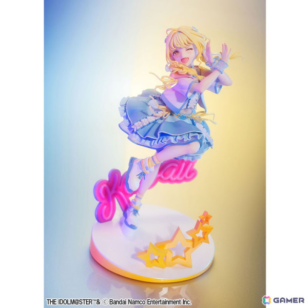 「学マス」ことねがゲーム内のSSRカード【世界一可愛い私】をモチーフに1/7スケールで立体化！台座はライブやステージをイメージの画像