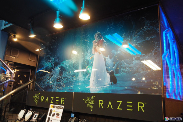 秋葉原「GALLERIA esports Lounge」が「FFVII リバース」仕様に！入口にはバスターソードを展示の画像3