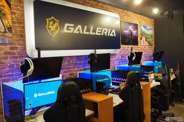 秋葉原「GALLERIA esports Lounge」が「FFVII リバース」仕様に！入口にはバスターソードを展示の画像5