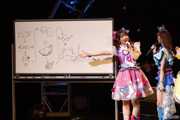 「ひみつのアイプリ　バズリウムライブ」レポート：雷鳴とともに“ダークチィ”降臨！初の単独ライブは見どころ盛りだくさんの画像16