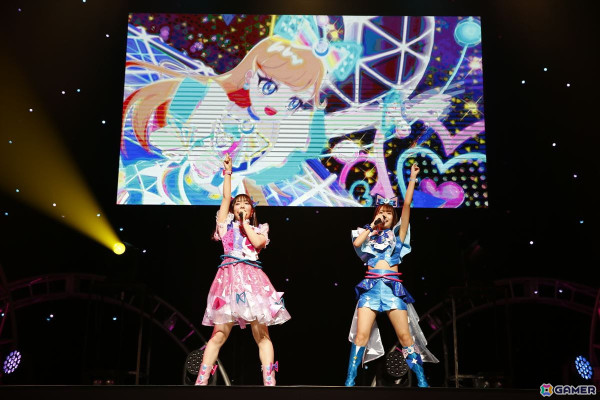 「ひみつのアイプリ　バズリウムライブ」レポート：雷鳴とともに“ダークチィ”降臨！初の単独ライブは見どころ盛りだくさんの画像2