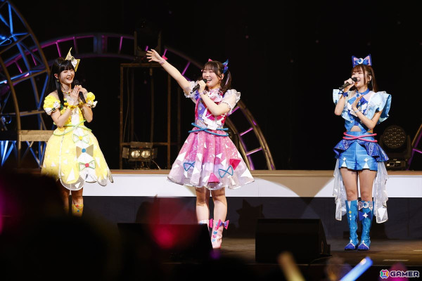 「ひみつのアイプリ　バズリウムライブ」レポート：雷鳴とともに“ダークチィ”降臨！初の単独ライブは見どころ盛りだくさんの画像4