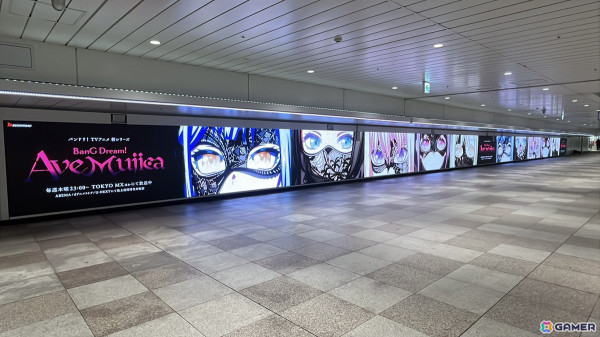 アニメ「BanG Dream! Ave Mujica」放送記念広告が新宿や池袋に掲出中！JR東日本の主要路線ではTRAIN TV スポットCMもの画像1