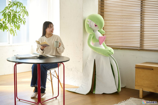 高さ約160cmの「等身大サーナイト」に注目！エスパータイプを持つポケモンたちのグッズが2月8日にポケモンセンターで発売の画像4