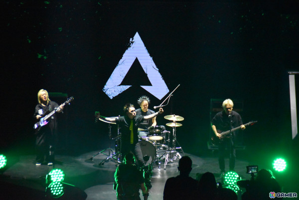 SiMのライブパフォーマンスから幕を開けた「ALGS Year 4 Championship」Day4！世界初公開の「CHAMPiONS」に加え「The Rumbling」も披露の画像3