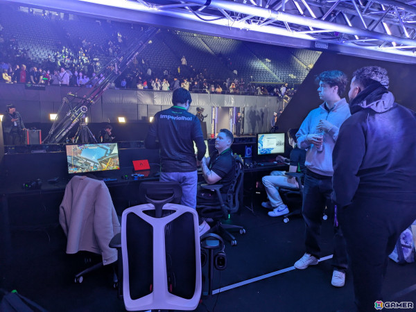 SiMのライブパフォーマンスから幕を開けた「ALGS Year 4 Championship」Day4！世界初公開の「CHAMPiONS」に加え「The Rumbling」も披露の画像8