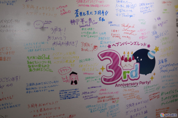 「ヘブンバーンズレッド」3周年イベントの展示・物販コーナーとコラボカフェをレポート！等身大の七瀬七海の造形から感じた並々ならぬこだわりの画像