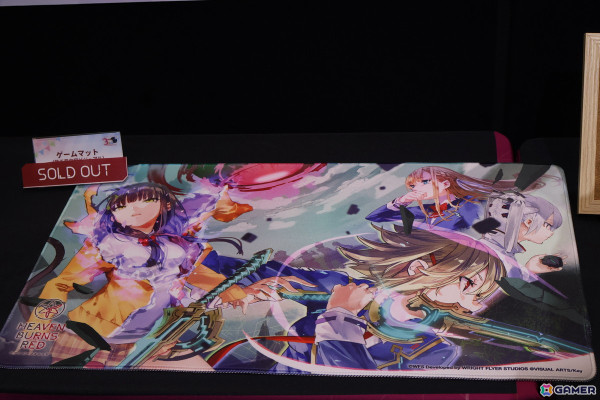 「ヘブンバーンズレッド」3周年イベントの展示・物販コーナーとコラボカフェをレポート！等身大の七瀬七海の造形から感じた並々ならぬこだわりの画像