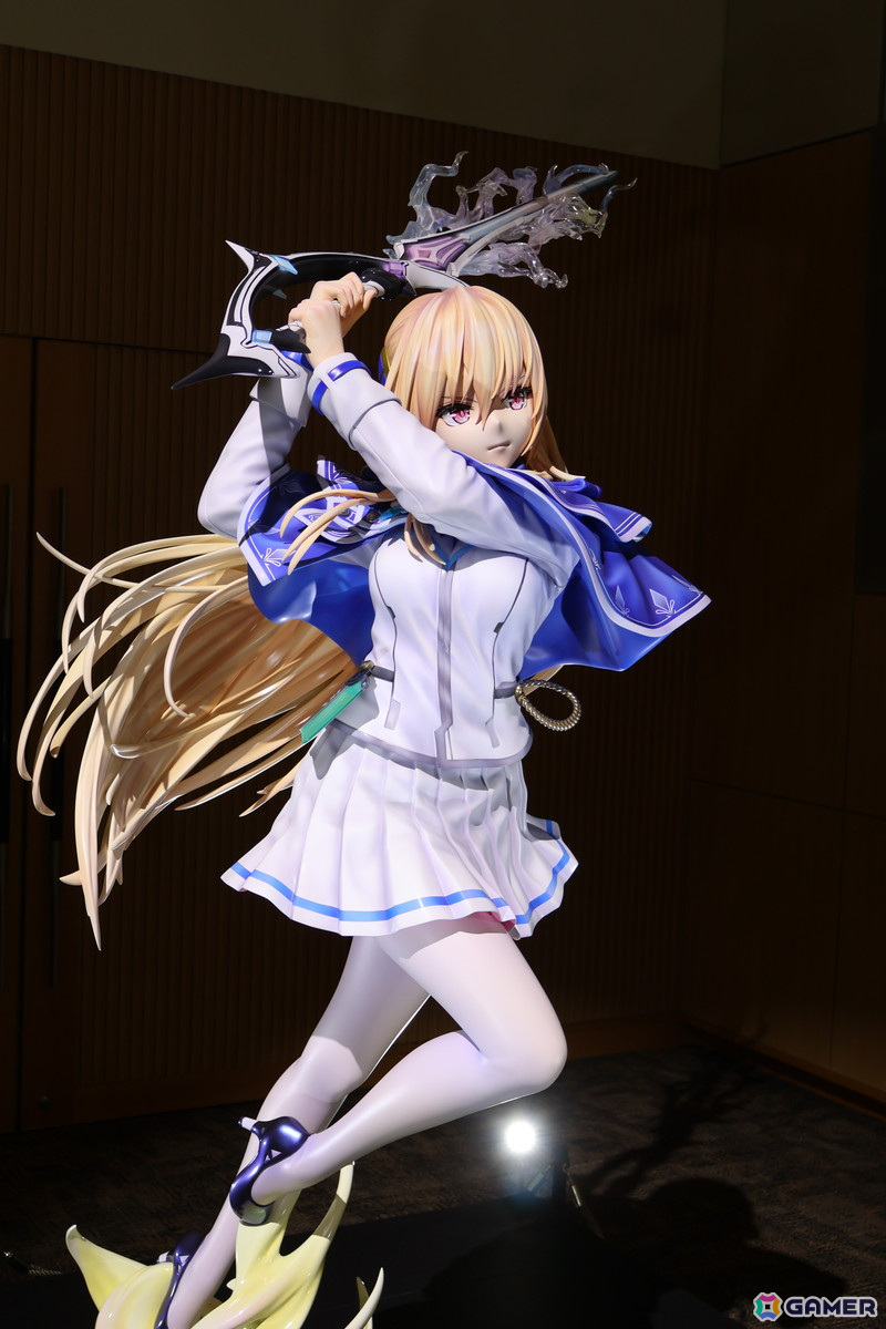 「ヘブンバーンズレッド」3周年イベントの展示・物販コーナーとコラボカフェをレポート！等身大の七瀬七海の造形から感じた並々ならぬこだわりの画像15