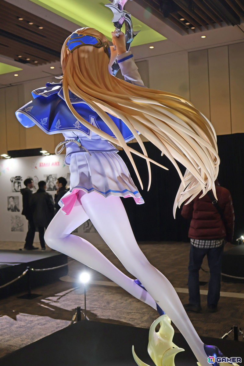 「ヘブンバーンズレッド」3周年イベントの展示・物販コーナーとコラボカフェをレポート！等身大の七瀬七海の造形から感じた並々ならぬこだわりの画像16