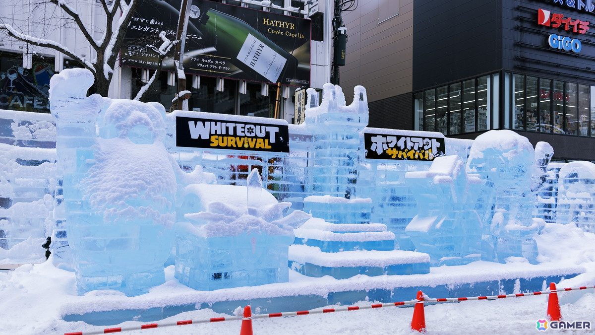 「ホワイトアウト・サバイバル」が「2025さっぽろ雪まつり」とコラボ！雪像と氷像はもちろん、雪玉投げやフォトスポットも登場の画像
