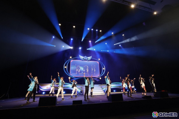 アイドルたちが多彩なポーズ＆ファッションに挑戦！ミャクミャクさんも登場した「アイドルマスター SideM」プロミ大阪公演DAY1をレポートの画像1